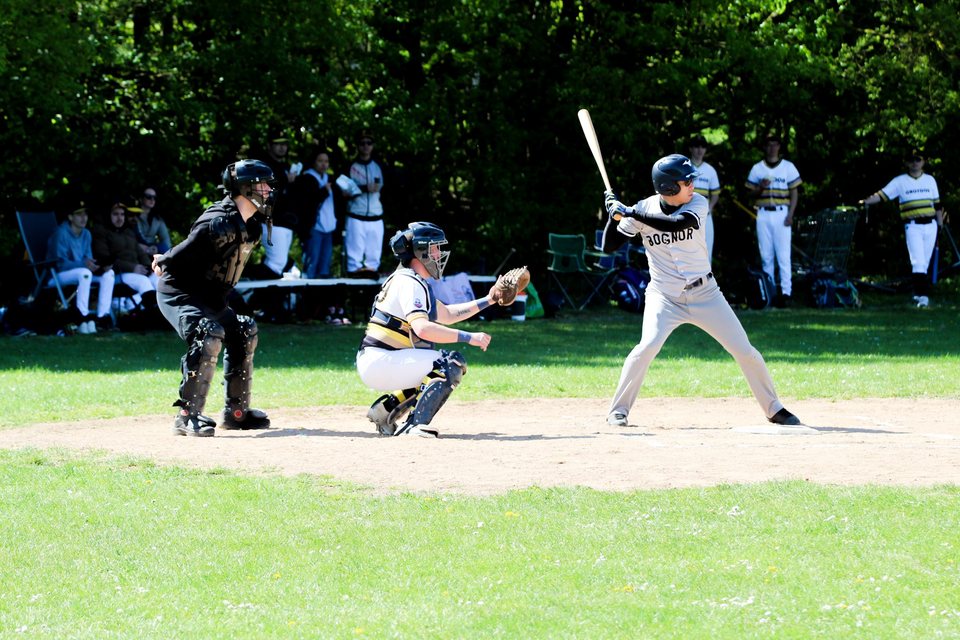 Batter, catcher and umpire at home plate